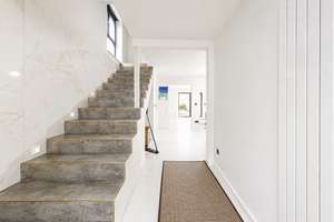 Seltene Gelegenheit in dieser Lage – viel Haus zum attraktiven Preis! – Die vollständige Adresse der Immobilie erhältst du vom Anbieter., 30655 Groß-Buchholz, Hannover – Vorschaubild 3
