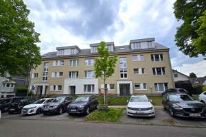3-Zimmer-Wohnung mit Süd-West-Loggia I Parkett I Küchenübernahme möglich I Stellplatz
