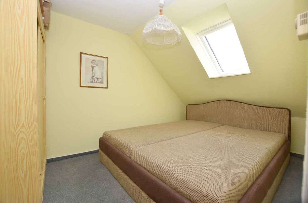 Immobilie in Süpplingen - Gepflegtes Haus mit 250m² Gewerbe + 150m² Wohnung im Obergeschoss und Garten in Feldrandlage... - Bild 5