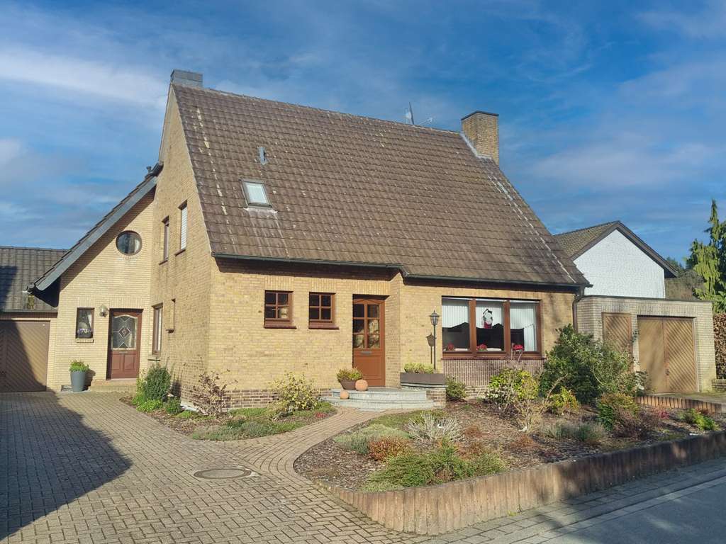 Immobilie in Kranenburg - Zwei Häuser, ein Grundstück: Flexibles Wohnglück in Kranenburg-Nütterden - Bild 0