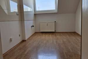 Gepflegte, renovierte 3,5 Zimmer Wohnung (Provisionsfrei) für 2-3 Personen im Zentrum von Düsseldorf – Die vollständige Adresse der Immobilie erhältst du vom Anbieter., 40215 Friedrichstadt, Düsseldorf – Vorschaubild 10