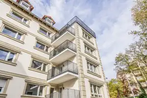 NEU ! *Paul & Partner* DIESE EINHEIT BIETET VIEL! EINBAUKÜCHE, STELLPLATZ & EIGENER GARTEN ! – Wiesbaden – Vorschaubild 8