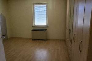 Erlangen-Burgberg - DHH mit 3 Wohnungen - renovierungsbedürftig - mit exkl. Baugrundstück – Die vollständige Adresse der Immobilie erhältst du vom Anbieter., 91054 Burgberg, Erlangen – Vorschaubild 15