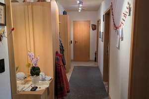 4-Zimmer-Erdgeschosswohnung mit Terrasse, Gartenmitbenutzung und Stellplatz in Leverkusen – Stefan-Zweig-Straße 2, 51377 Steinbüchel, Leverkusen – Vorschaubild 3