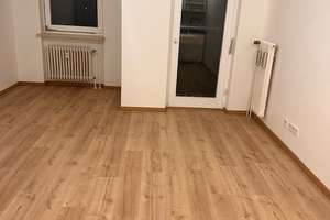 Schöne 1-Zimmer Wohnung mit Balkon in Ronhof / Kronach - möbliert