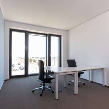 Privater Büroraum für 1 Person in Regus Brandenburg Airport