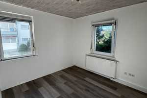 Vollständig renovierte Wohnung mit drei Zimmern und Einbauküche in Stuttgart – Münchinger Straße 26, 70439 Stuttgart – Vorschaubild 5