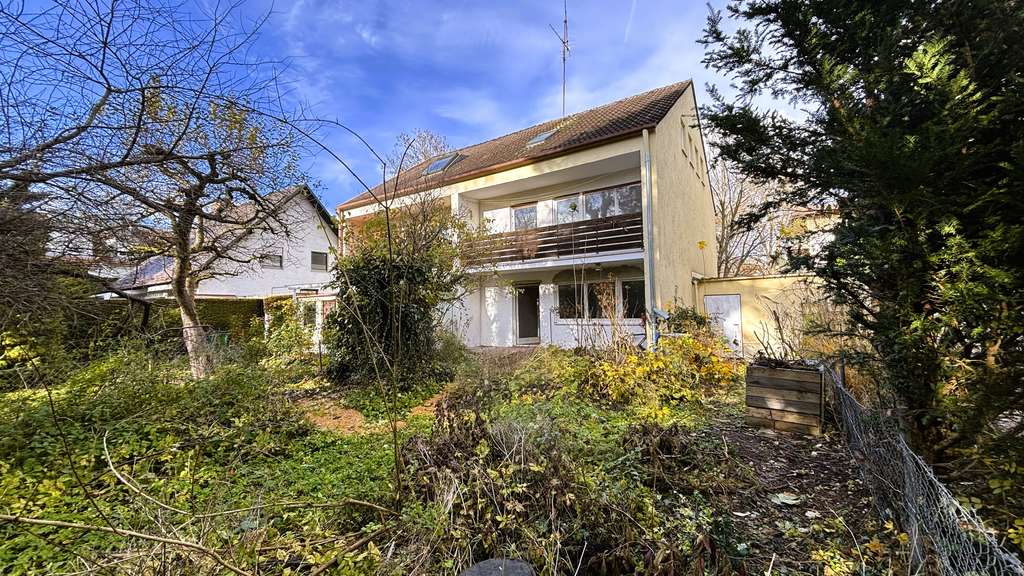 Immobilie in Gröbenzell - Sanierungsbedürftige Doppelhaushälfte in ruhiger und zentrumsnaher Lage Gröbenzell - Bild 0