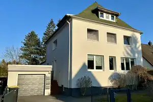 Gepflegtes Mehrfamilienhaus mit drei Wohneinheiten - zur Eigennutzung und Anlage – Hamburg – Vorschaubild 1