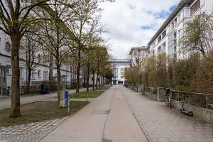 Wunderschöne zwei Zimmer Wohnung mit Balkon und TG Stellplatz – Lily-Braun-Weg 7, 80637 Oberwiesenfeld, München – Vorschaubild 24
