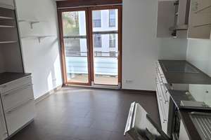 Attraktive 3-Zimmer-Wohnung mit Balkon, Einbauküche und Gäste-WC – Steubenstraße 9, 70190 Berg, Stuttgart – Vorschaubild 6
