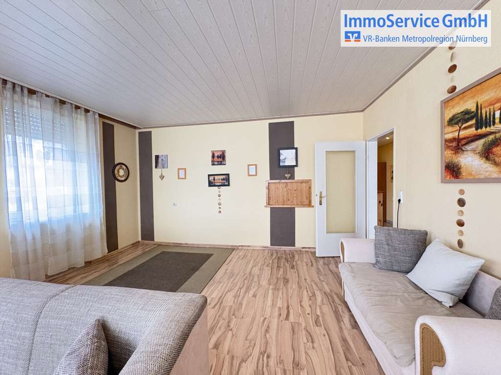 Immobilie in Hersbruck - Großzügige 3-Zimmer-Wohnung in Hersbruck mit Stellplatz - Bild 3