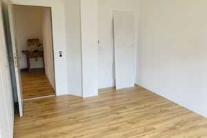 Attraktives 6,5-Zimmer-Reihenendhaus mit EBK in Inning am Ammersee – Starnberg (Kreis) – Vorschaubild 7