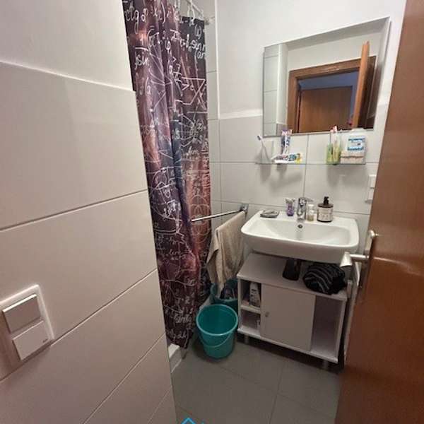 *** Attraktives u. solides Mehrfamilienhaus - mit Garagen - Aachener Innenstadt ***