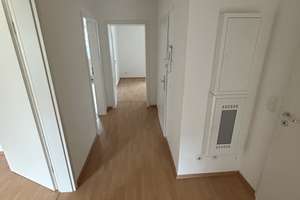 Tolle Familienwohnung mit Balkon in Borbeck sucht nette Mieter*in – Bessemer Str. 9, 45355 Bergeborbeck, Essen – Vorschaubild 3