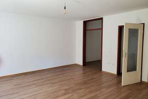 1-Raum-Appartement mit Balkon, direkt am Isenbergplatz – Beethovenstr. 8, 45128 Südviertel, Essen – Vorschaubild 3