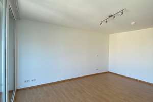 Große 1 Zimmer Wohnung für Studenten und Azubis geeignet - auch für Paare geeignet – 93053 Galgenberg, Regensburg – Vorschaubild 2