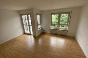 Modernisierte 1-Raum-Wohnung mit Balkon und Einbauküche in Schönaich – Im Röhrle 3, 71101 Schönaich – Vorschaubild 2