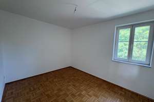* Mitten im Grünen, sehr ruhige Lage - helle Maisonettewohnung mit Balkon ** – Die vollständige Adresse der Immobilie erhältst du vom Anbieter., 1324 Bühlau/Weißer Hirsch, Dresden – Vorschaubild 9