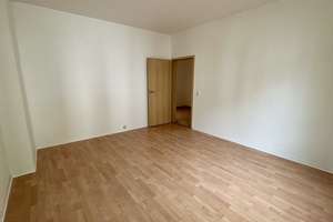Frisch renovierte 2-Zimmer Wohnung mit Balkon ! – 39122 Fermersleben, Magdeburg – Vorschaubild 4