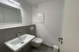 Hochwertig sanierte 3-Zimmer-Wohnung mit zwei Balkonen, Aufzug und Garagenstellplatz in Essen – 45133 Stadtwald, Essen – Vorschaubild 5