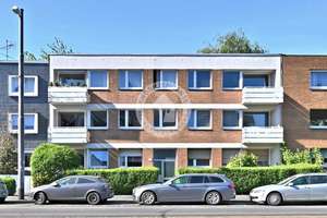 Gepflegtes 6-Familienhaus mit fünf Garagen -
Zeitlos gute Grundrisse!