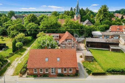 Gebäudeensemble mit vielen Möglichkeiten. Eigennutzung und rentable Kapitalanlage.