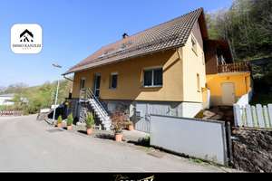 Zweifamilienhaus mit großem Potenzial – ideal für Handwerker & Gestalter – Die vollständige Adresse der Immobilie erhältst du vom Anbieter., 77654 Offenburg – Vorschaubild 1