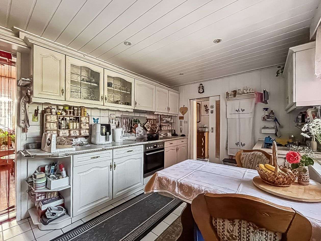 Immobilie in Köthen (Anhalt) - Vielseitiges Wohnen in Köthen – Platz für Familie, Gäste oder Mieteinnahmen - Bild 2