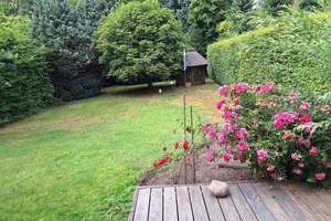 Zweifamilienhaus mit Keller, Balkon und großem Garten – 33609 Heepen, Bielefeld – Vorschaubild 1