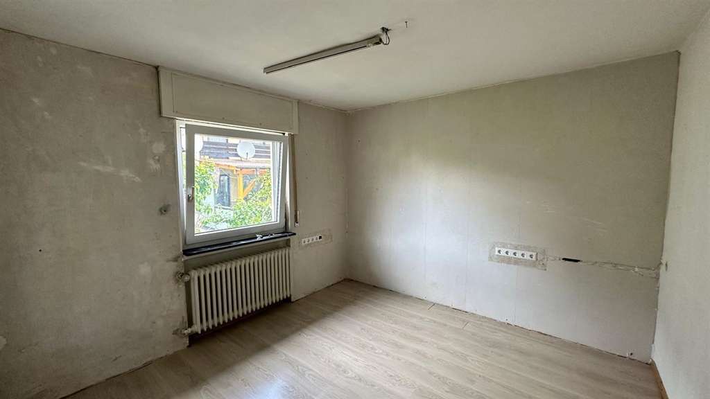 Immobilie in Bietigheim - Gemütliches 2-FH mit tollem Garten - Bild 2