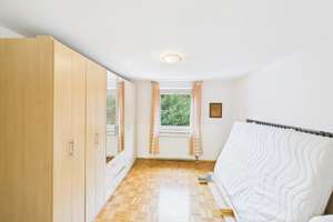 Vielseitiges Zweifamilienhaus mit Einliegerwohnung mit großem Potenzial in Stuttgart-Feuerbach – Die vollständige Adresse der Immobilie erhältst du vom Anbieter., 70469 Feuerbacher Tal, Stuttgart – Vorschaubild 14