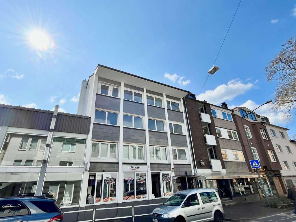 Wohn- und Geschäftshaus in Lauflage von Ratingen-Zentrum