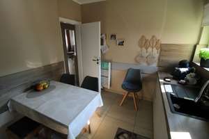 Gepflegte und kernsanierte  2-Zimmer-Erdgeschosswohnung, Gemeinschaftsgarten in Duisburg-Hochfeld
 – Die vollständige Adresse der Immobilie erhältst du vom Anbieter., 47053 Hochfeld, Duisburg – Vorschaubild 7
