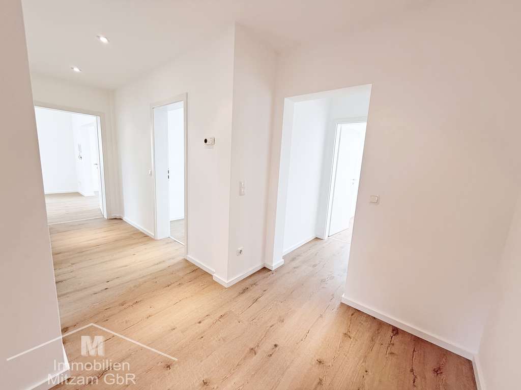 Immobilie in Beilngries - Modernisierte 3,5-Zimmer-OG-Whg. mit EBK, Aufzug u. TG-Stellplatz in sonniger u. zentraler Lage - Bild 0