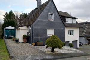 Zuhause ankommen -  Einfamilienhaus mit großem Grundstück in ruhiger Bestlage von Remscheid – Die vollständige Adresse der Immobilie erhältst du vom Anbieter., 42859 Falkenberg, Remscheid – Vorschaubild 3