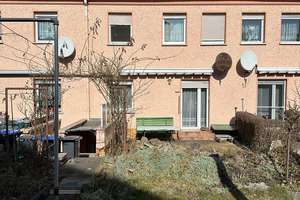Solides kleines Reihenmittelhaus mit Terrasse – Adlerstraße 38, 7318 Saalfeld/Saale – Vorschaubild 2