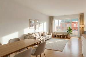 bezugsfreie Wohnung im Architektenensemble – Westbalkon & Grünlage