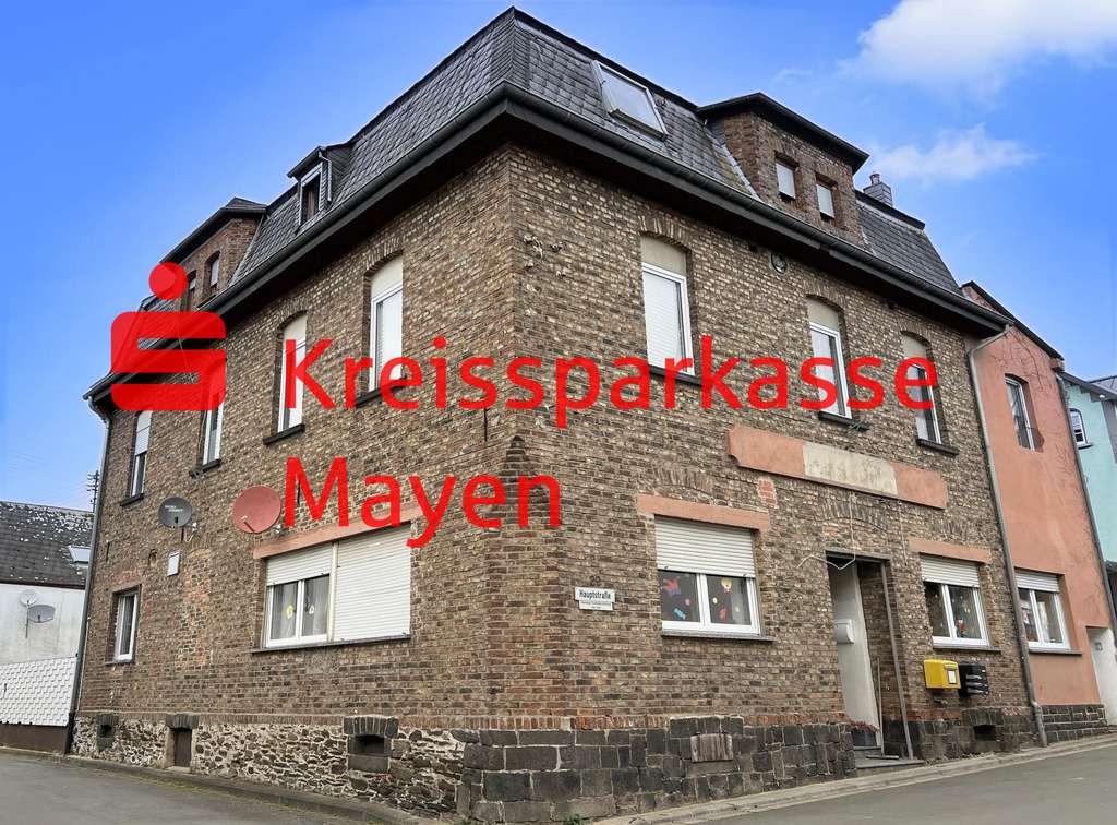Attraktives 4-Familienhaus, Kapitalanlage oder teilweise Eigennutzung mögl.