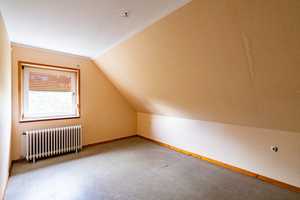 Geräumiges Ein-, Zweifamilienhaus mit Keller und Garage in Garbsen-Stelingen *Erbpacht* – Hannover (Kreis) – Vorschaubild 19
