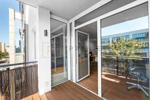 Stilvoll wohnen zwischen Mitte & Kreuzberg – mit Balkon und begehbarem Ankleidezimmer – 10179 Mitte (Ortsteil), Berlin – Vorschaubild 19