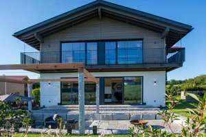 RESERVIERT!! Neubau High End-Einfamilienhaus in stylischer Ästhetik mit Pool – Die vollständige Adresse der Immobilie erhältst du vom Anbieter., 83313 Siegsdorf – Vorschaubild 3