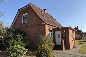 Charmantes Einfamilienhaus mit großzügigem Grundstück in ruhiger Lage von Hechthausen – Die vollständige Adresse der Immobilie erhältst du vom Anbieter., 21755 Hechthausen – Vorschaubild 5