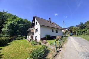 Zwei-Parteienhaus mit tollem Grundstück – Die vollständige Adresse der Immobilie erhältst du vom Anbieter., 53819 Neunkirchen-Seelscheid – Vorschaubild 3