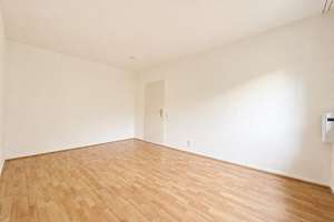 Wohntraum in begehrter Lage: Lichtdurchflutete 3-Zimmerwohnung mit Loggia zu verkaufen! – Die vollständige Adresse der Immobilie erhältst du vom Anbieter., 51149 Westhoven, Köln – Vorschaubild 7