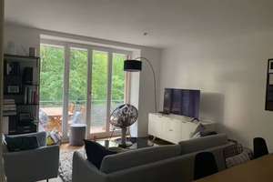 BEFRISTETE VERMIETUNG Helle 2-Zimmer Wohnung mit Balkon in Pasing