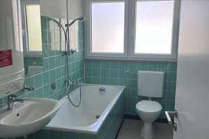Erstbezug nach Kernsanierung: 2-Zi.-DG-Wohnung mit Südbalkon & Stuttgart-Blick – Im Schüle 32, 70192 Mönchhalde, Stuttgart – Vorschaubild 6