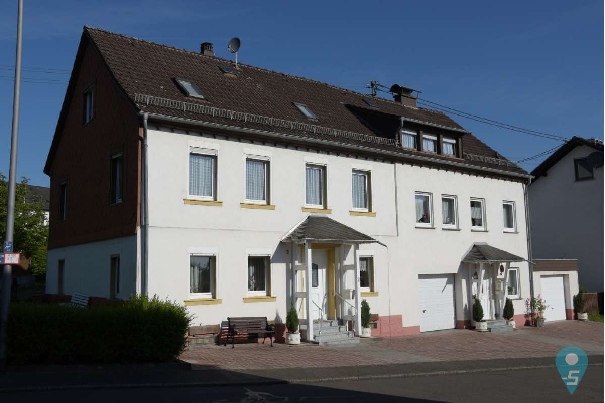 ☝️♨️Viel Haus für Ihr Geld. Großes, bezahlbares Doppelhaus mit 2 WE, Garagen und wundervollem Garten, Birkenfeld Kreis – Bild 2