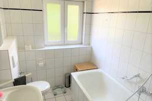 Freistehendes, vollunterkellertes, solides Wohnhaus mit Einliegerwohnung  und 2 Garagen – Viersen (Kreis) – Vorschaubild 24