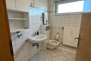 Stilvolle 2-Zimmer Wohnung im Hochparterre mit Süd-Loggia, Einbauküche und PKW-Stellplatz – Die vollständige Adresse der Immobilie erhältst du vom Anbieter., 38444 Westhagen, Wolfsburg – Vorschaubild 11